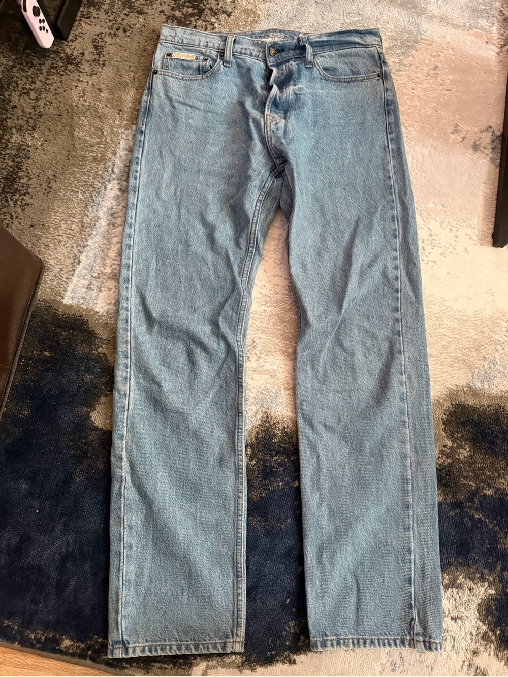 Calvin Klein Light Blue Men’s Straight-Leg Jeans